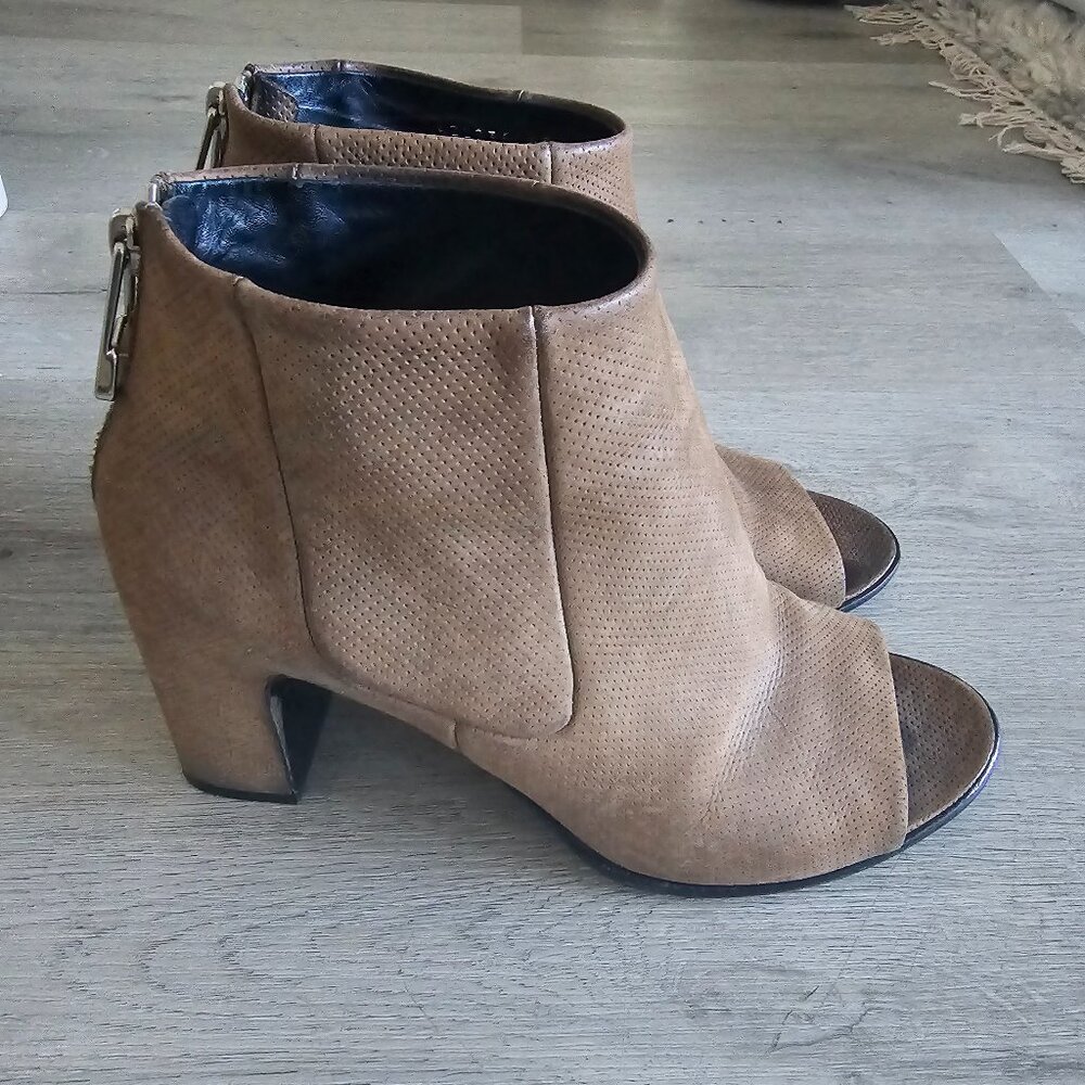 Balenciaga Women's Open-Toe Bootie size 40 EU size 9 US Designer Shoes Wedges